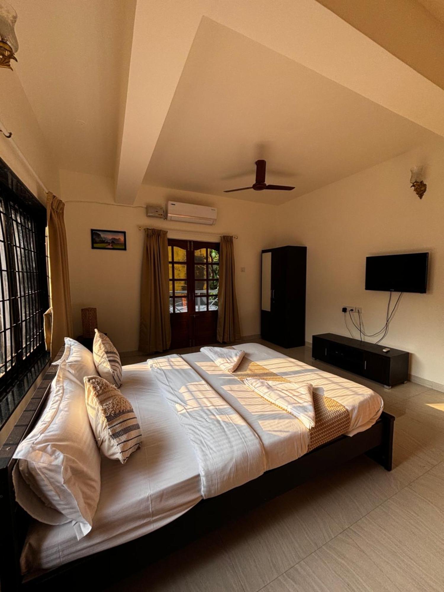 Papa John Villa A Calangute Exterior photo